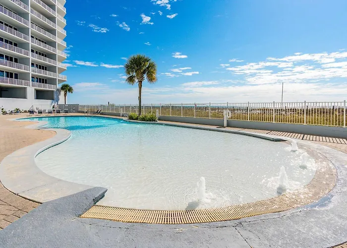 Holiday home Gulf-front W Private Balcony & Shared Pools Hot Tubs & Gym *