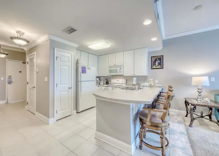 Holiday home Gulf-front W Private Balcony & Shared Pools Hot Tubs & Gym Gulf Shores